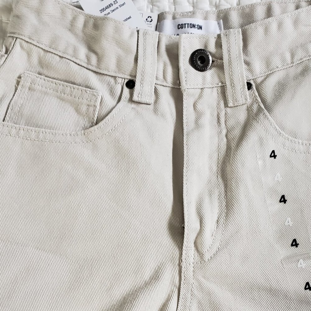 NWT: Cotton-On High Mom Denim Short Soft Taupe Finish Size Small